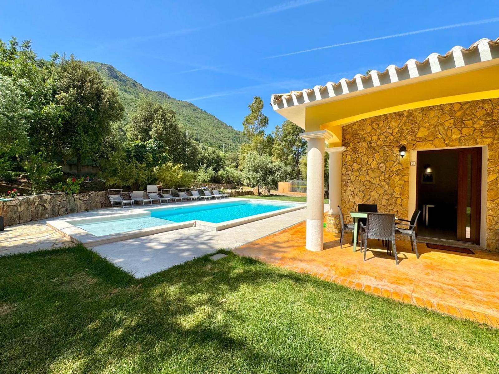 Villa With Pool Cardedu Exterior foto
