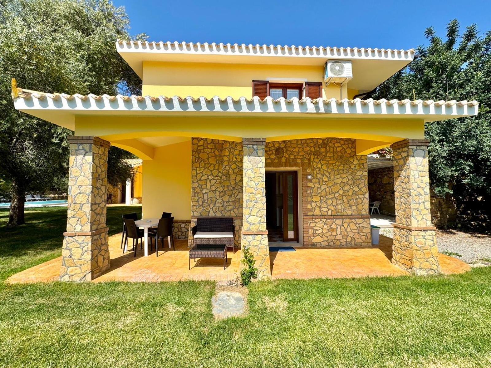 Villa With Pool Cardedu Exterior foto
